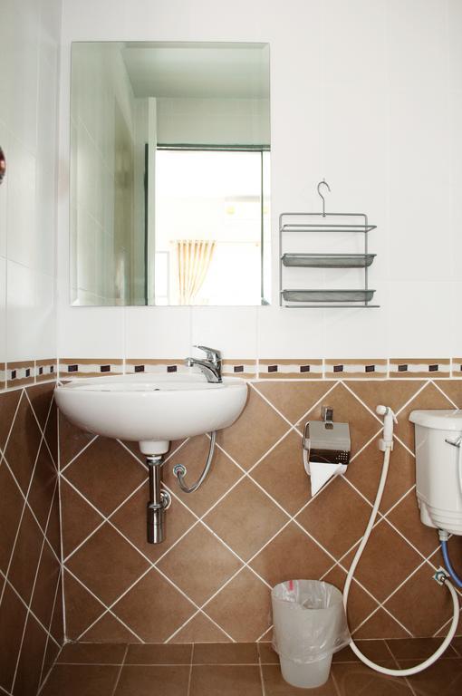 Buakhao Service Home Pattaya Phòng bức ảnh